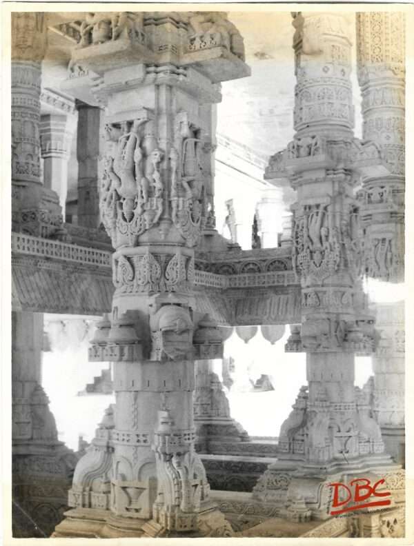 RANAKPUR : ADINATH TEMPLE PILLAR DETAILS